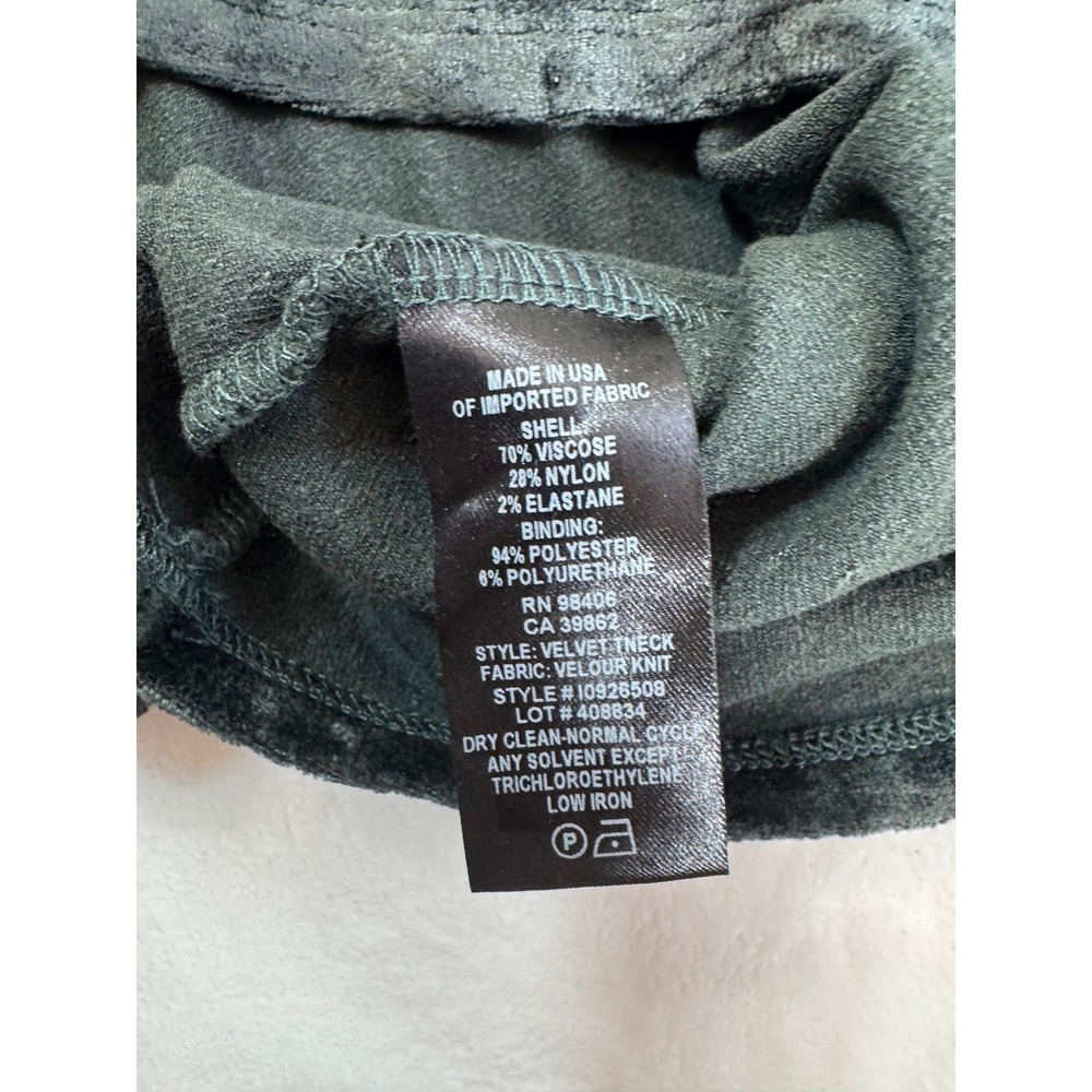 Theory Women's Deep‎ Green Crushed Velvet Turtleneck Top Size S. Quiet Luxury - Picture 9 of 9